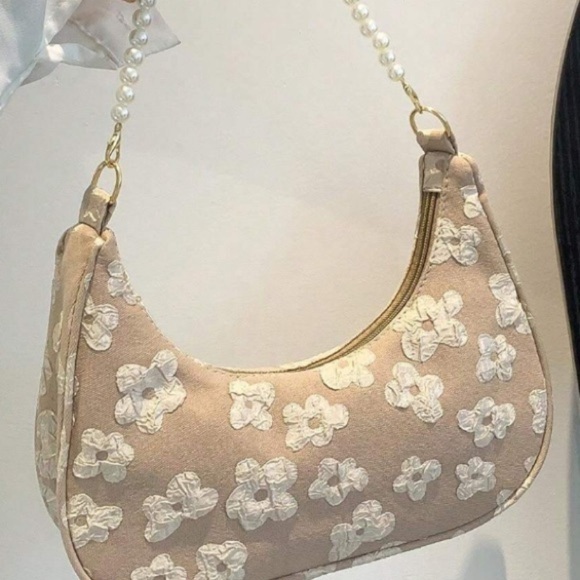 Floral Tan & Cream Floral Print Shoulder Bag with Pearl Chain Strap | NWT | - Picture 9 of 11